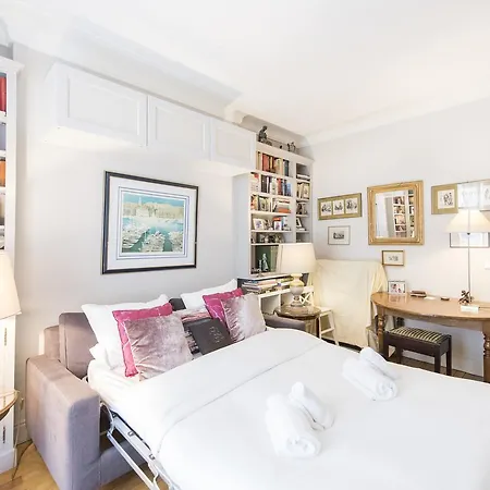 Apartment Veeve - Vintage Elegance In The 16th *