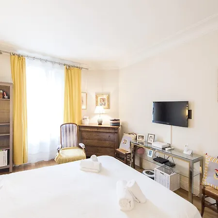Apartment Veeve - Vintage Elegance In The 16th *