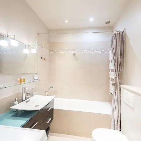 Apartment Veeve - Vintage Elegance In The 16th